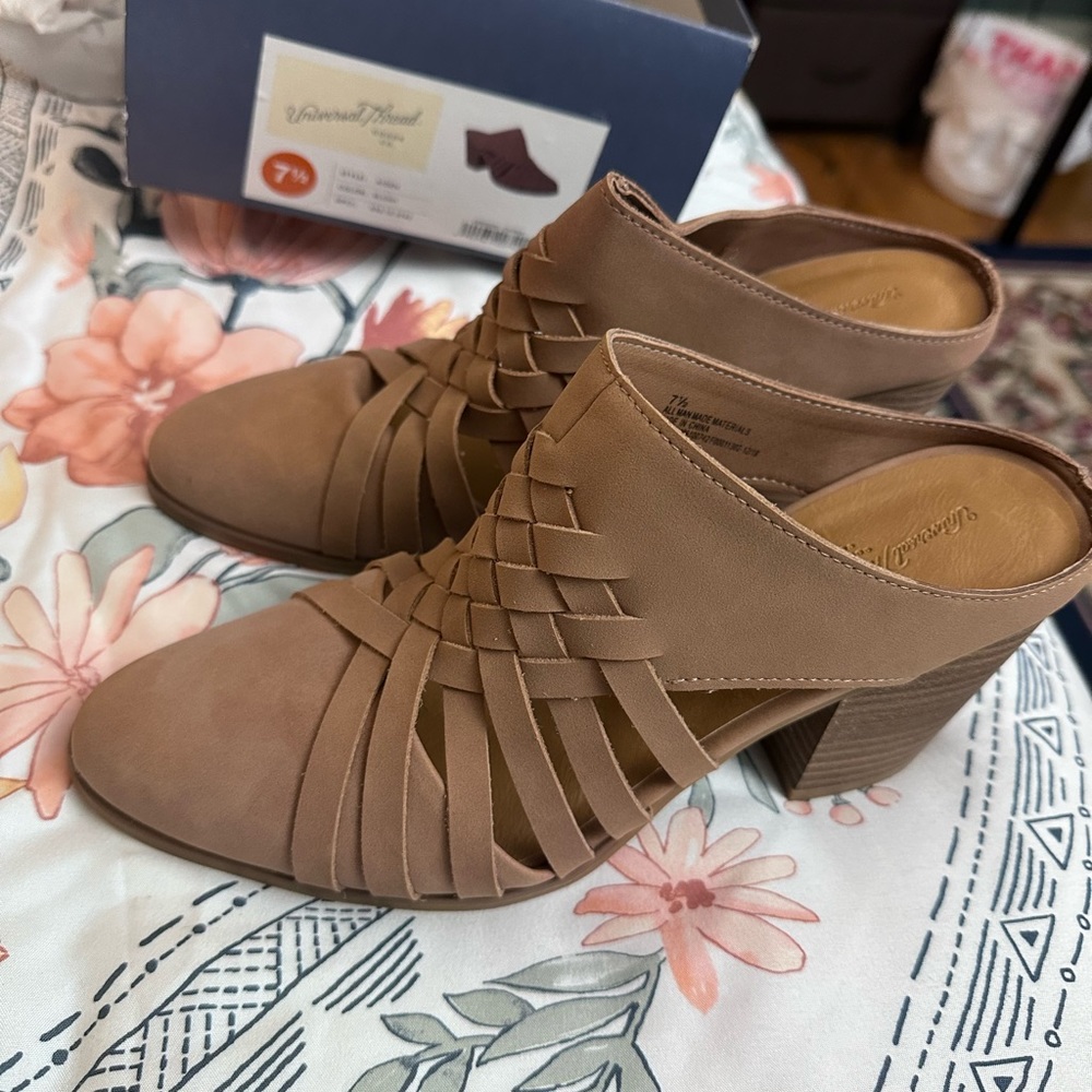 Universal Thread Aiden Blush Mules Booties Slip On 7.5 Block Heel